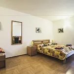 Muza Hotel